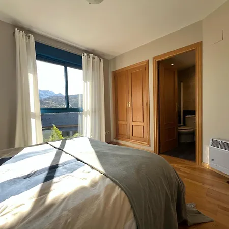 アパート Mirador De By Pirineos360 - Piscina Y 2 Plazas De Garaje パンティコサ